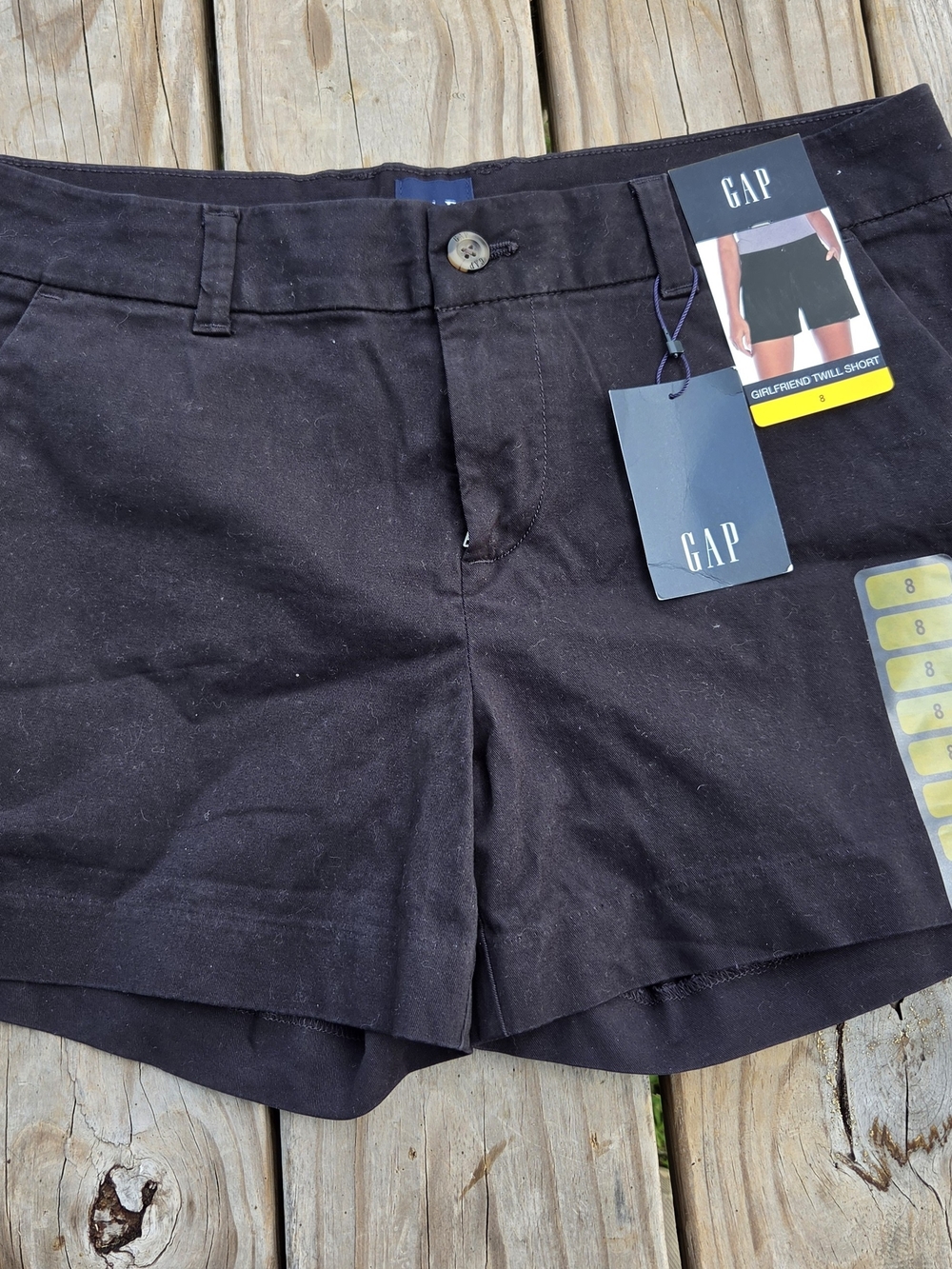 GAP Women's Flat Front Twill Shorts - Black